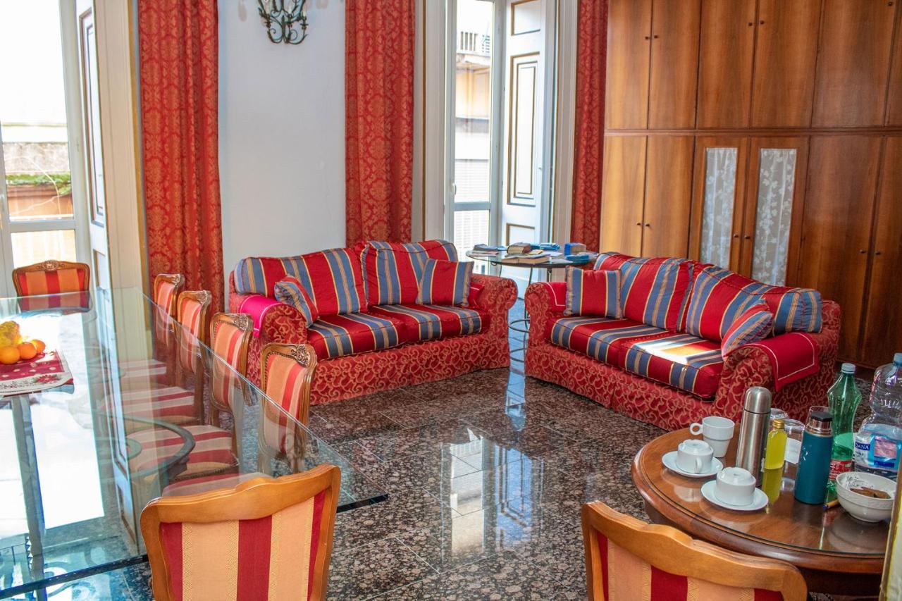 Le Stanze Del Vicere Boutique Hotel Naples Luaran gambar