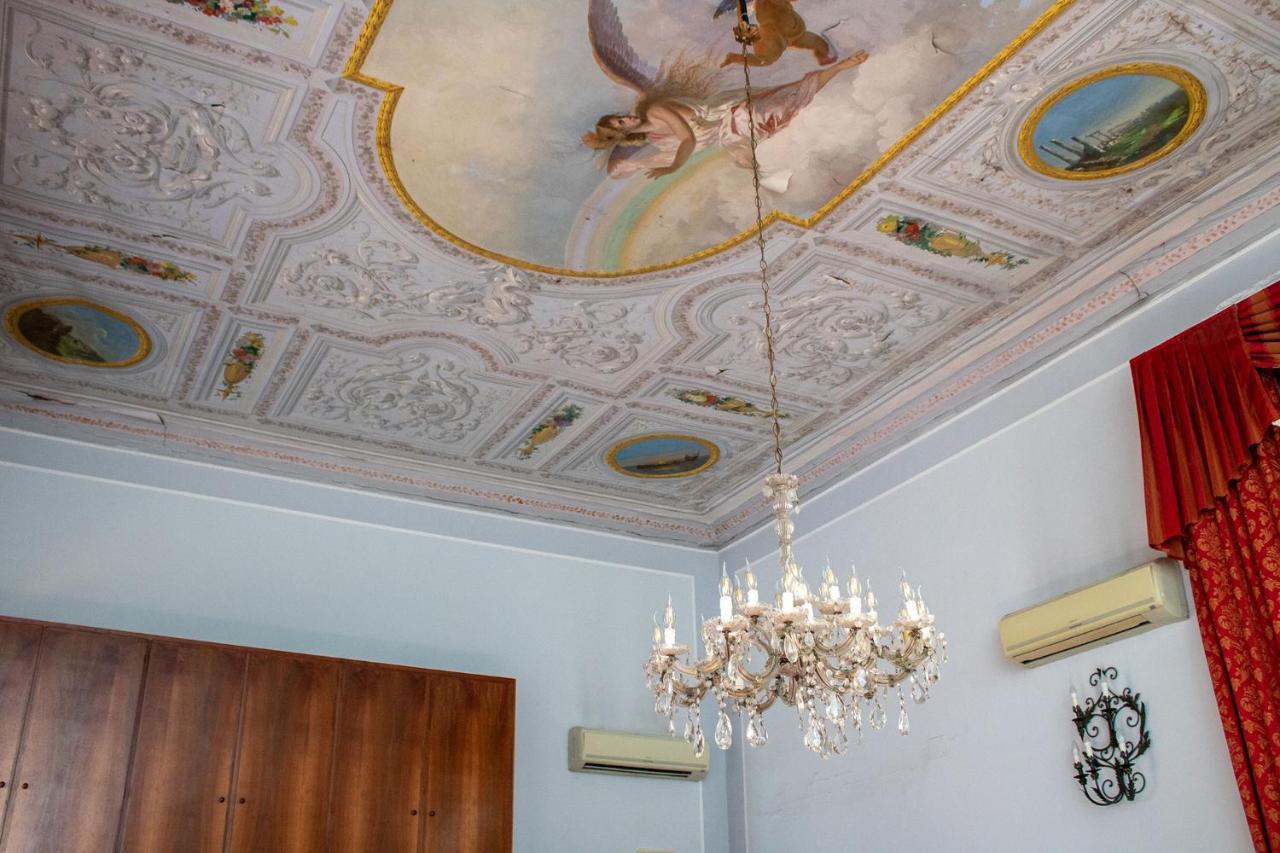 Le Stanze Del Vicere Boutique Hotel Naples Luaran gambar