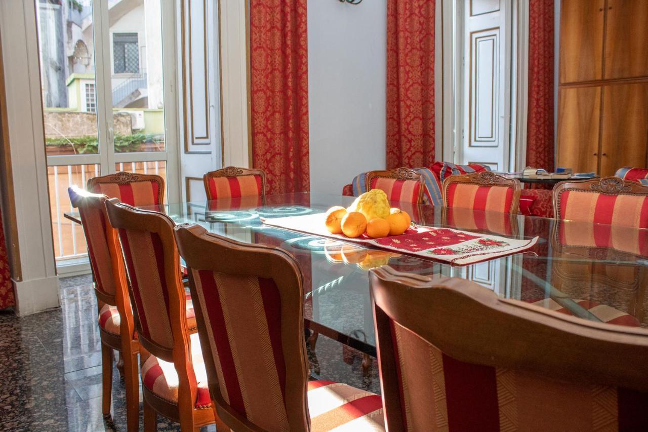 Le Stanze Del Vicere Boutique Hotel Naples Luaran gambar