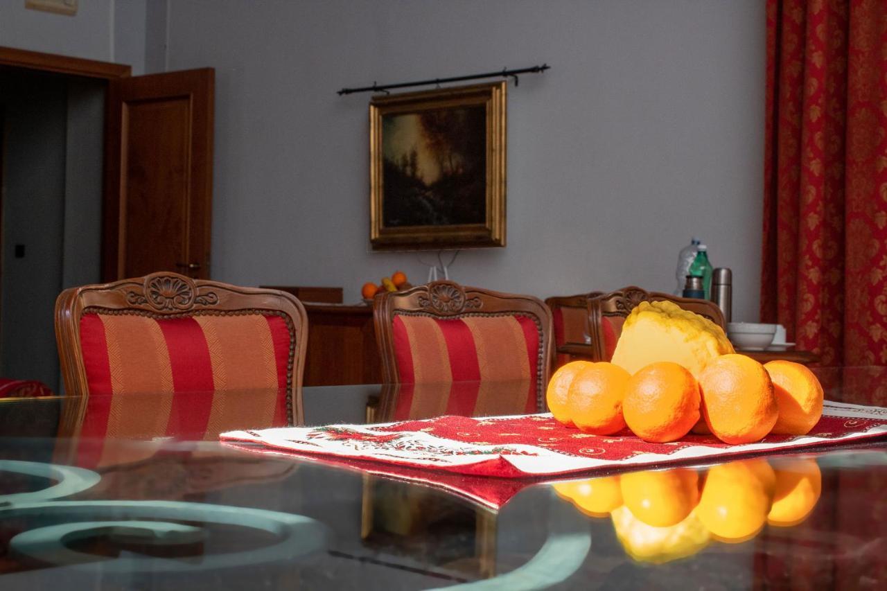 Le Stanze Del Vicere Boutique Hotel Naples Luaran gambar