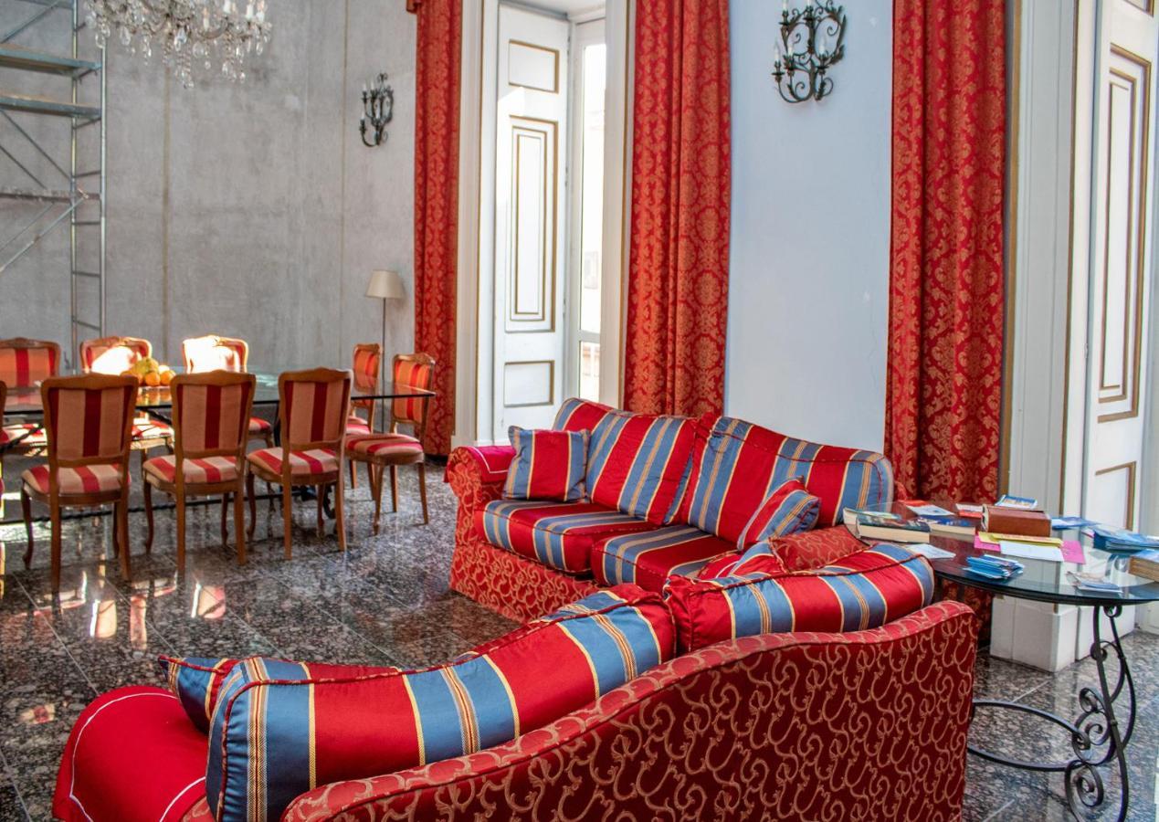 Le Stanze Del Vicere Boutique Hotel Naples Luaran gambar
