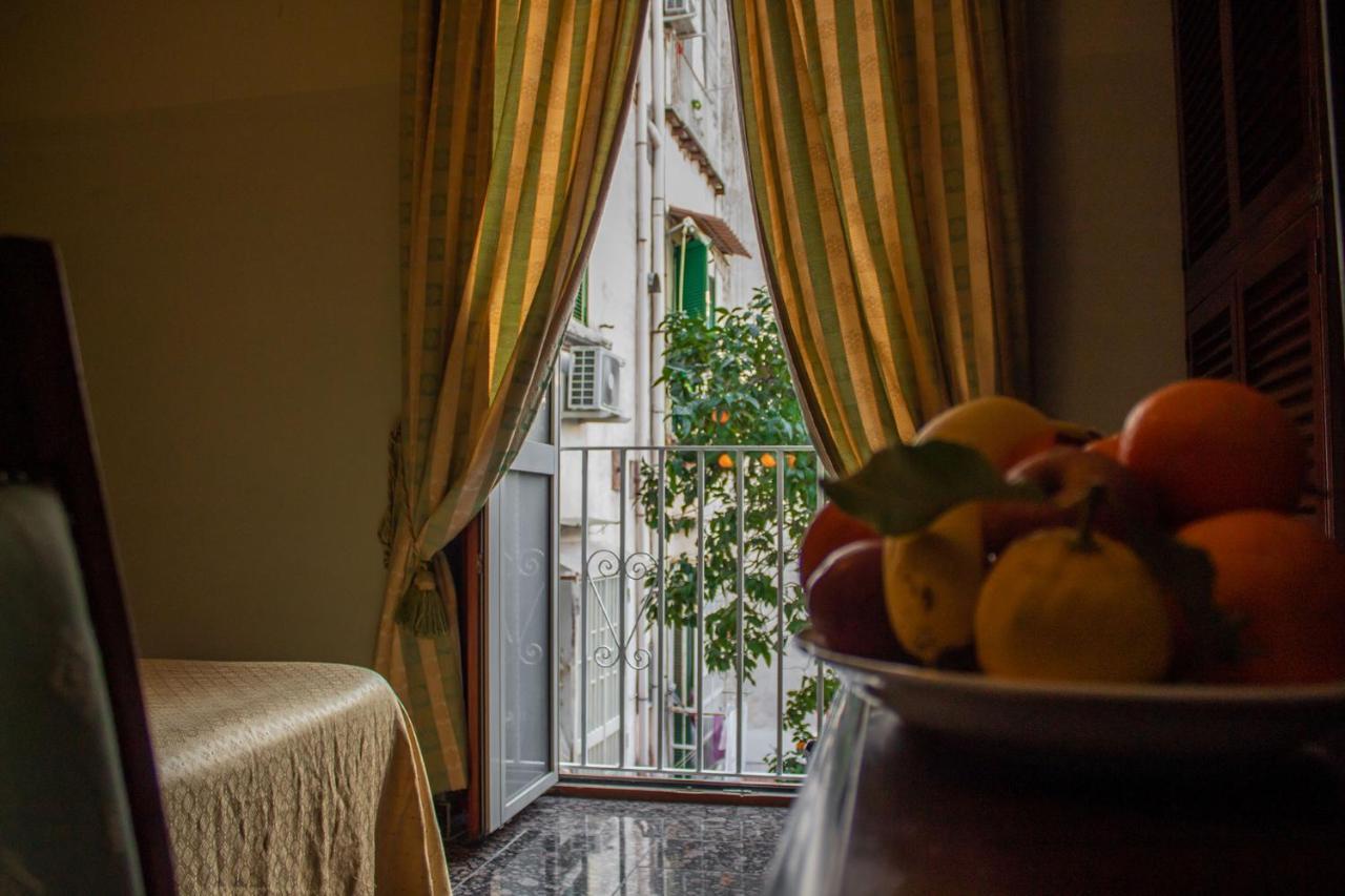 Le Stanze Del Vicere Boutique Hotel Naples Luaran gambar