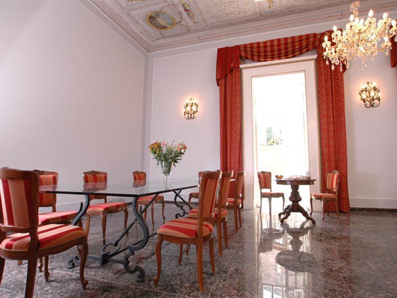 Le Stanze Del Vicere Boutique Hotel Naples Luaran gambar